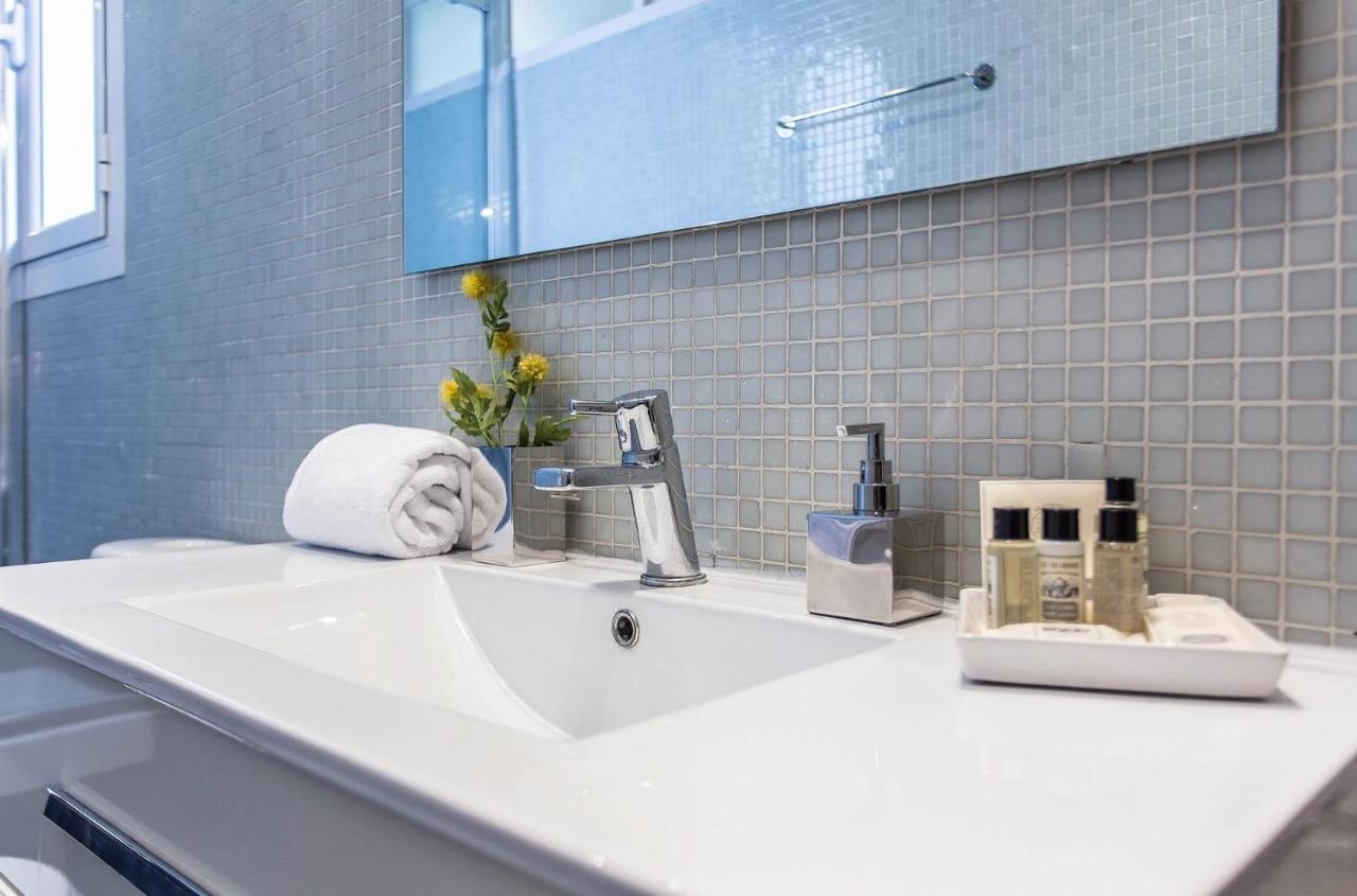 Sweett - Dali Apartment Gracia Barcelona Bagian luar foto